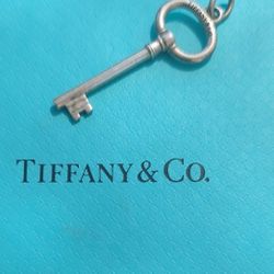 Tiffany & Co Silver Small Oval Key 🔑 Pendant 