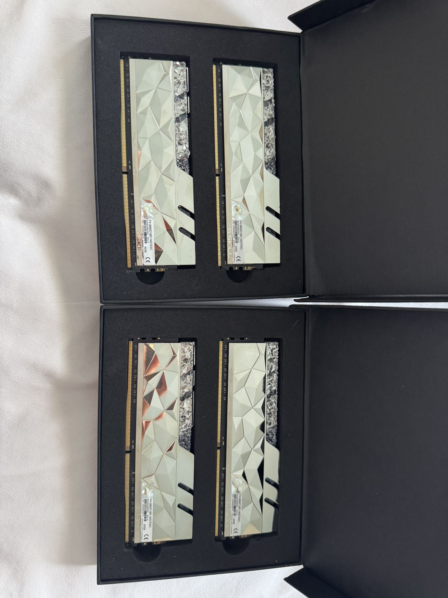 Trident Z Royal Elite Series Ram 32gb