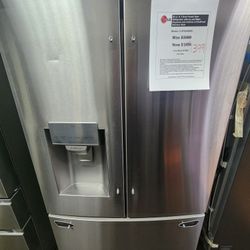 28 cu. ft. 3 Door French Door Refrigerator with Ice and Water Dispenser and Craft Ice in PrintProof Stainless Steel