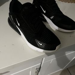 Size 11 Air Max 270 Men
