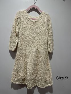 Cream Dress With Sparkling Size 5t