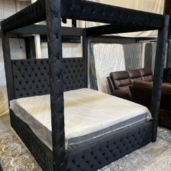 Canopy B e d In Black King Size 