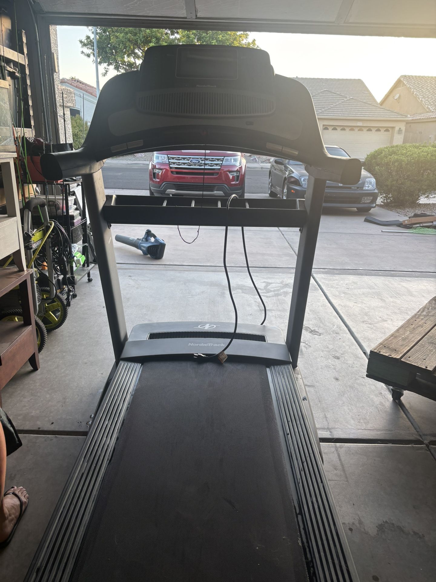Nordic track commercial 1750 runners flex treadmill