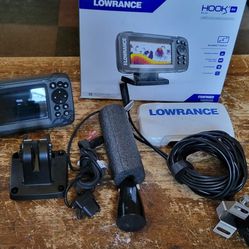 lowrance hook 2 Fish Finder With Extras 