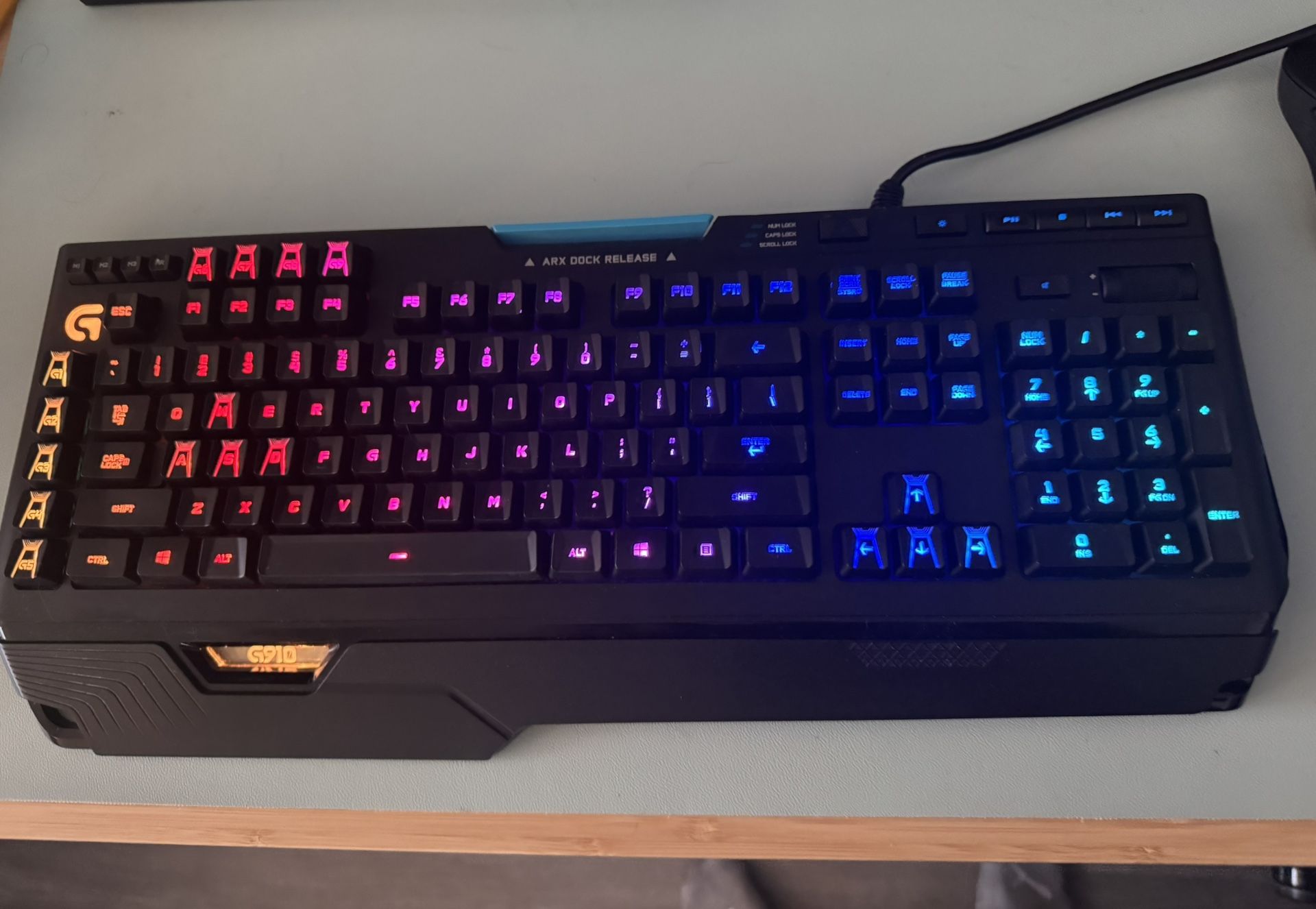 Logitech G910 Orion Spark Keyboard 