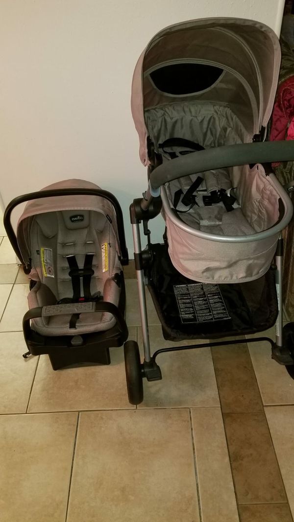 Evenflo Pivot Modular Travel System w/Safemax Infant