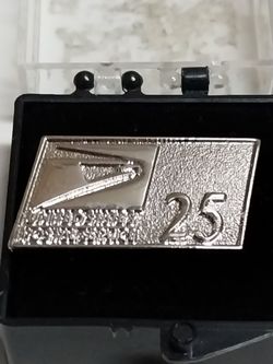 COLLECTIBLE  USPS 25 Year Pin, FREE SHIPPING