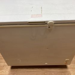 GE Chest Freezer
