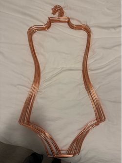 10 Rose gold swimsuit hangers