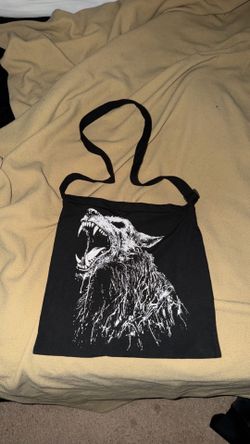 Vampire freaks satchel