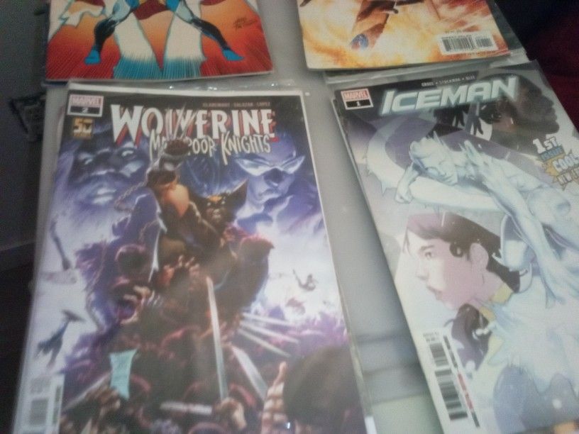 Old Comics In Great Condition Including: Blade Runner, Jack Cross, The Crow(Fourth Edition),Spiderman's, Superman's.And Moreyake Them All For A Hundrd