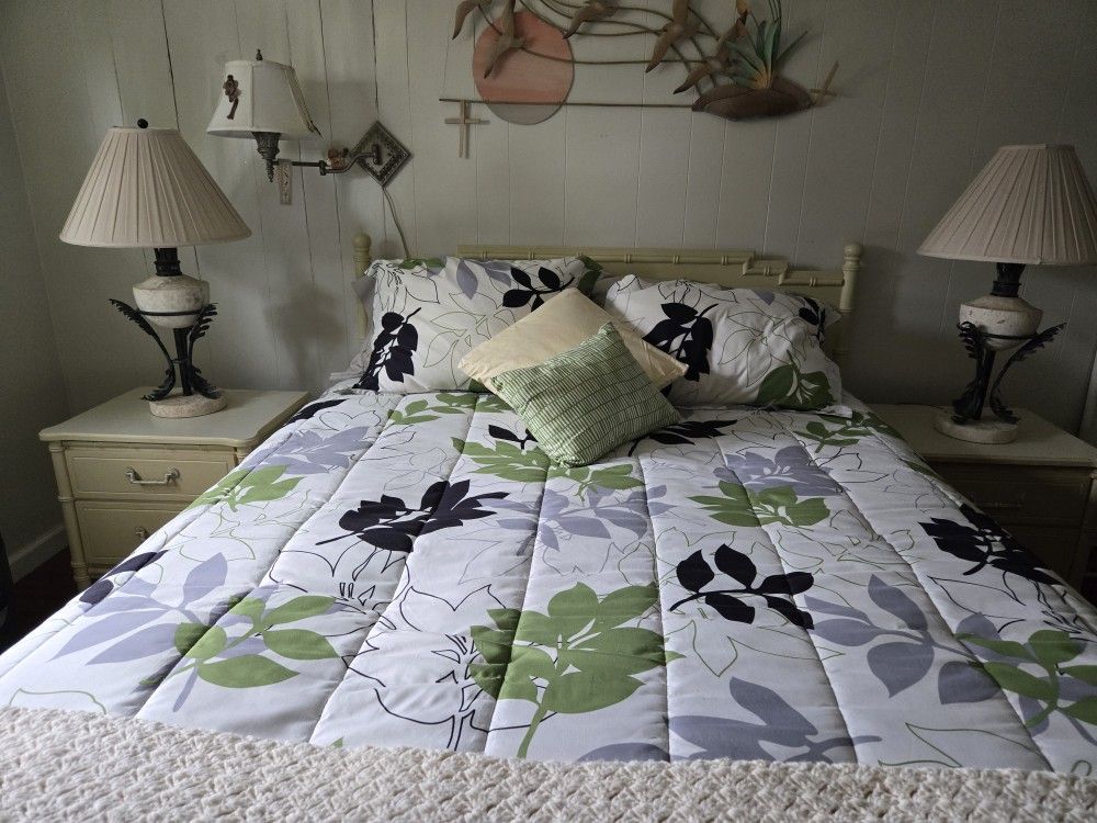 Queen Bedroom Set