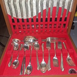 Wm Rogers silverware