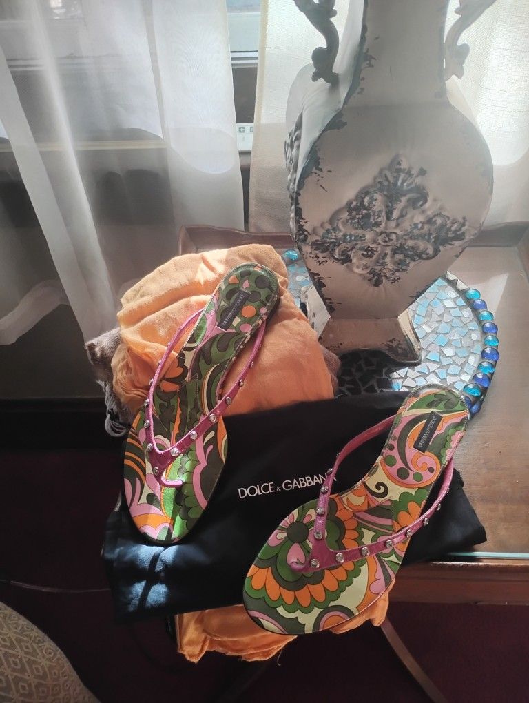 DOLCE&GABBANA Spring Summer 2004 Rhinestone Studded Sandals. With Bust  Bag