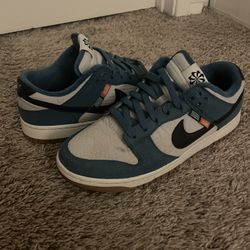 Nike Dunk Low Size 9