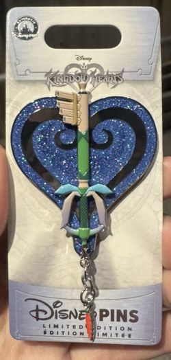 2026 Disney Parks Kingdom Hearts Fairy Harp Neverland Keyblade LE Pin