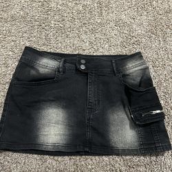 Fashion Nova Cargo Skirt