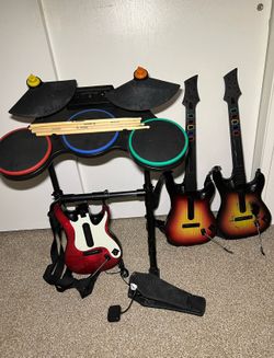 Ps3 Guitar Hero drums set + guitars