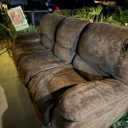 Recliner Cauch For Free