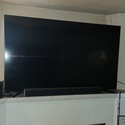 70' Hisence Flat Smart Screen TV 
