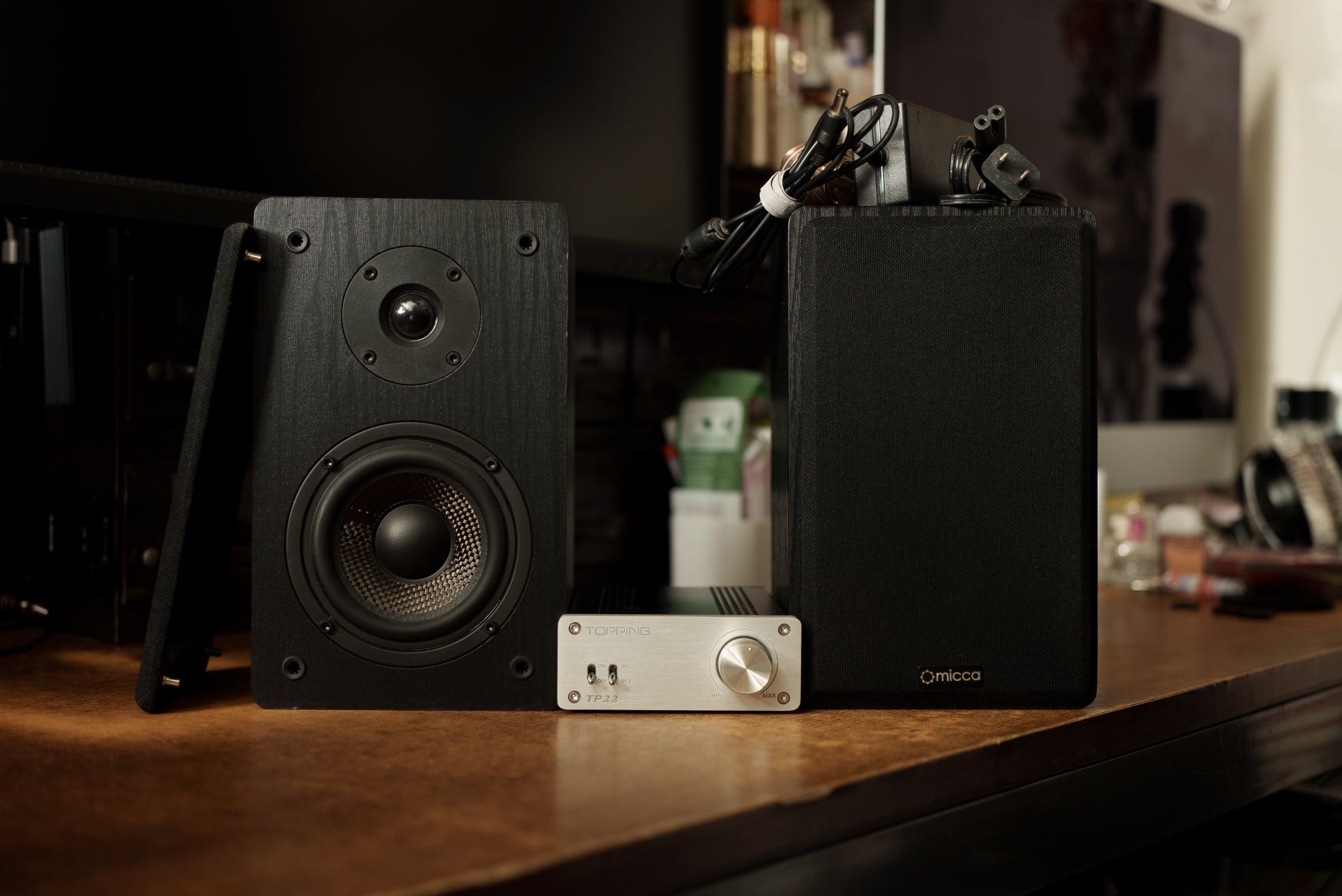 Stereo System - Topping TP22 Amplifier + Micca MB42 Bookshelf Speakers