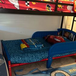 Lightning McQueen Cars Toddler Bed