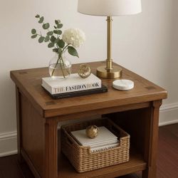 Lane Tuxedo End Table With Bowtie Inlay