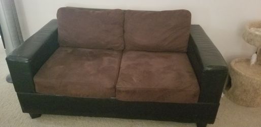 3 Love Seat /   Sofa