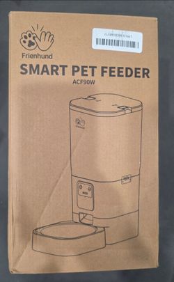 Smart pet feeder. Supports Alexa