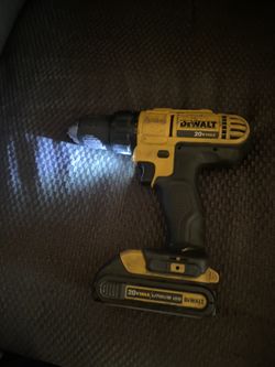 Dewalt drill Used 30$