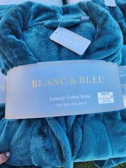 Women's robe