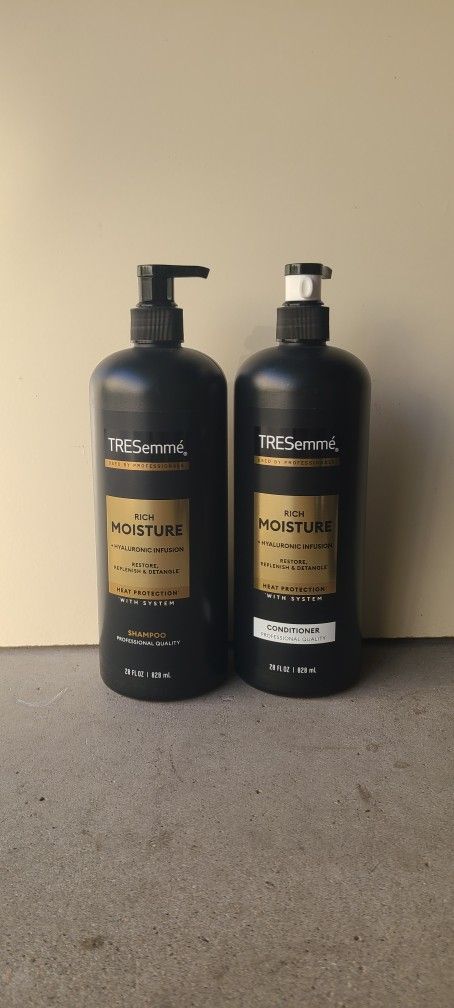Tresemme Shampoo And conditioner Set