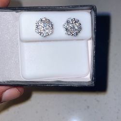 Clusters Diamond Earrings 