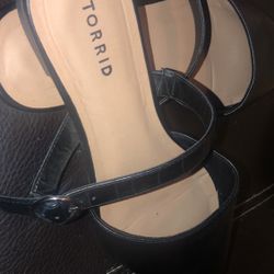 Torrid Size 10 Black Flats With Strap