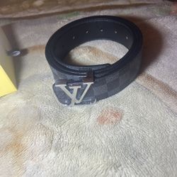 LOUIS VUITTON BELT