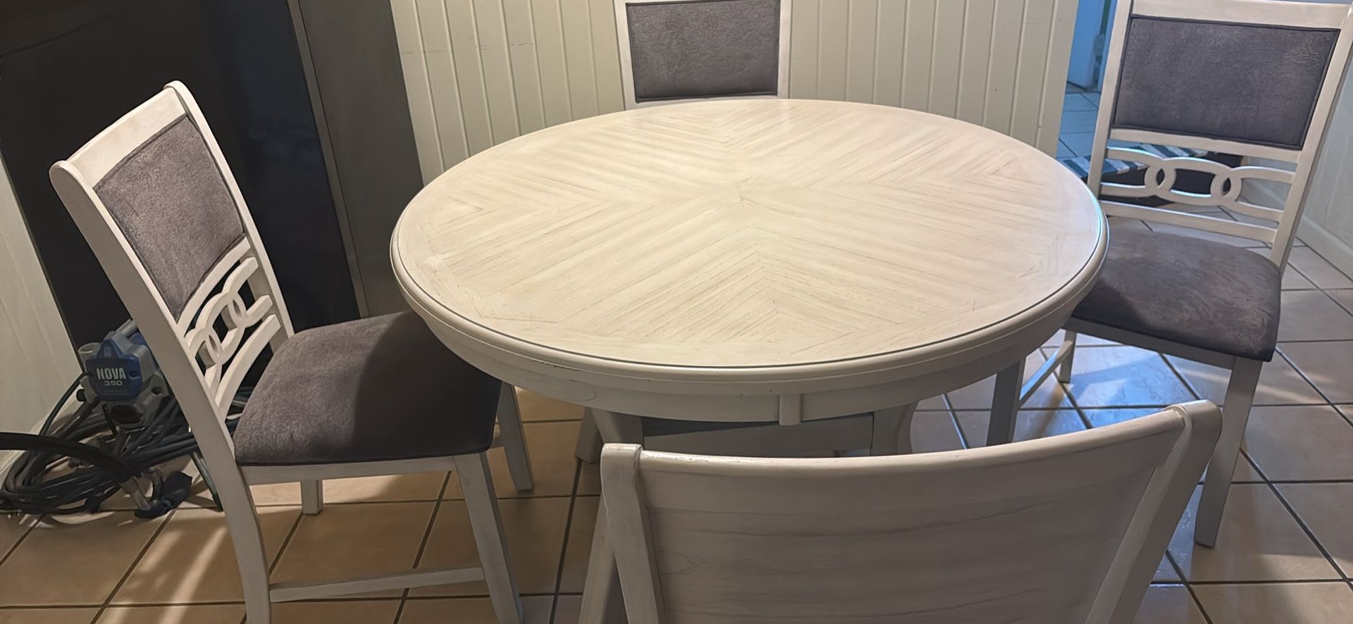 Dinning Table