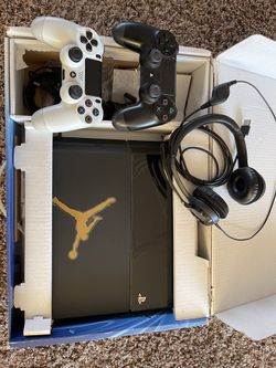 PlayStation PS4