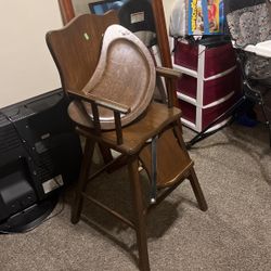 Free wooden high chair 