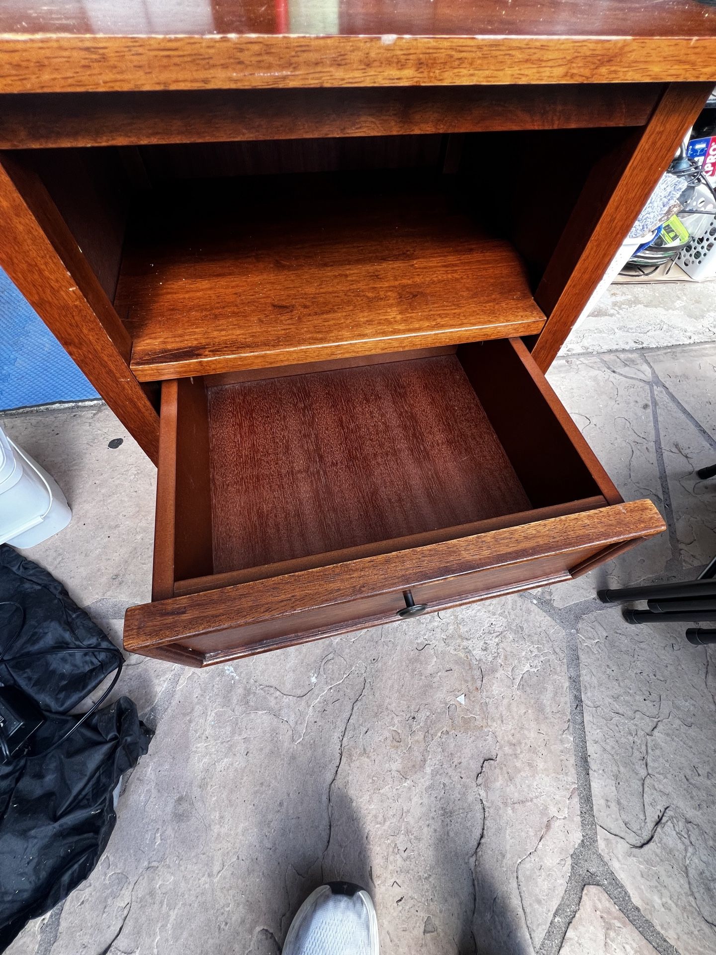 Wood end table/ many uses table