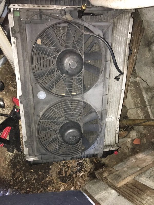 Mercedes 500 sl radiator and condenser and fan