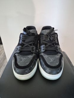 Lv trainers size 10