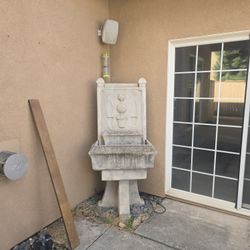 65"X30" Fountain 