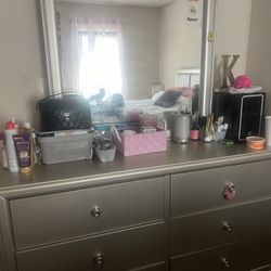Bedroom Set 