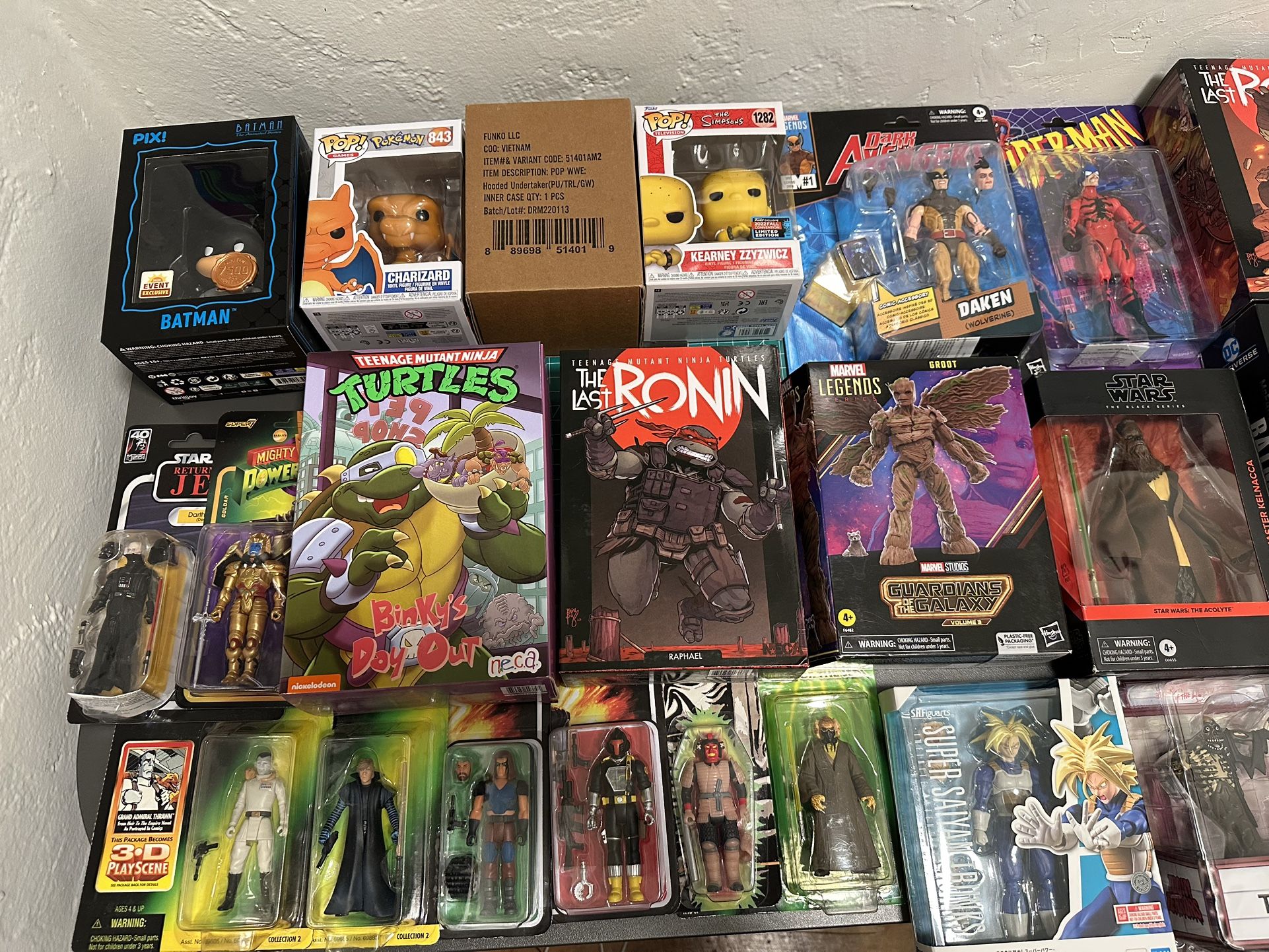 Action figure lot