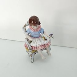 Vintage VOLKSTEDT 1762 Germany Porcelain Dresden Lace SITTING GIRL 5"h Figurine