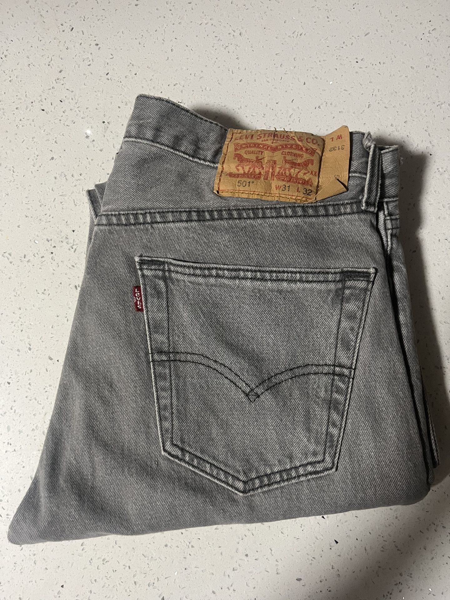 Levi’s Gray 501s Size W31 L32