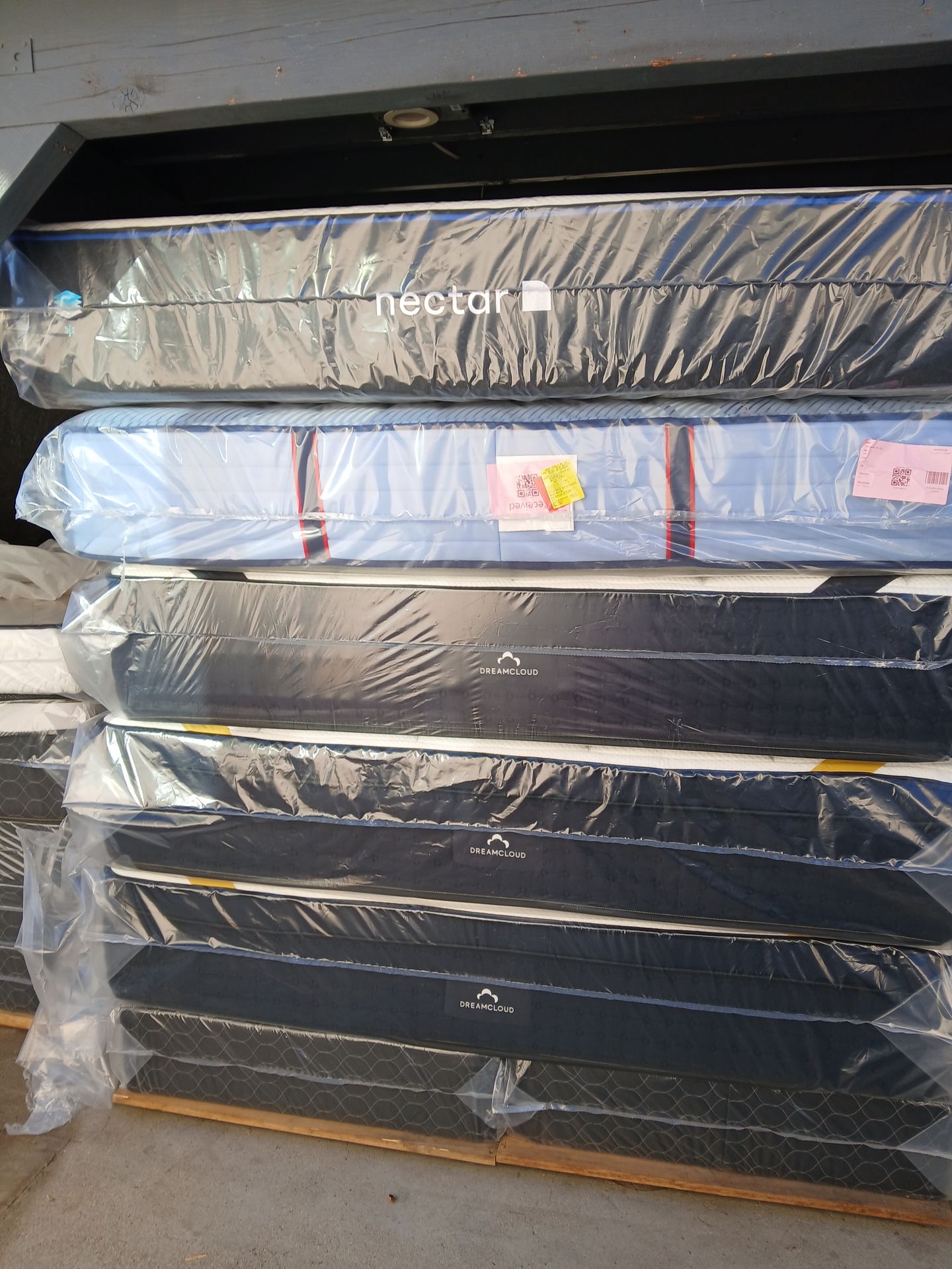 Nectar mattress
King Size Nectar 4.0 classic memory foam mattress
Brand new Mattress