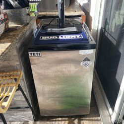 Frigidaire 6.1 Cu Ft Beer Frig