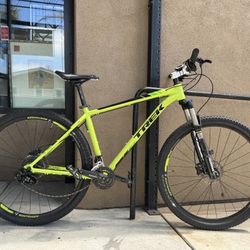 Trex X-Calicut 8 Cross Country Mountain Bike 