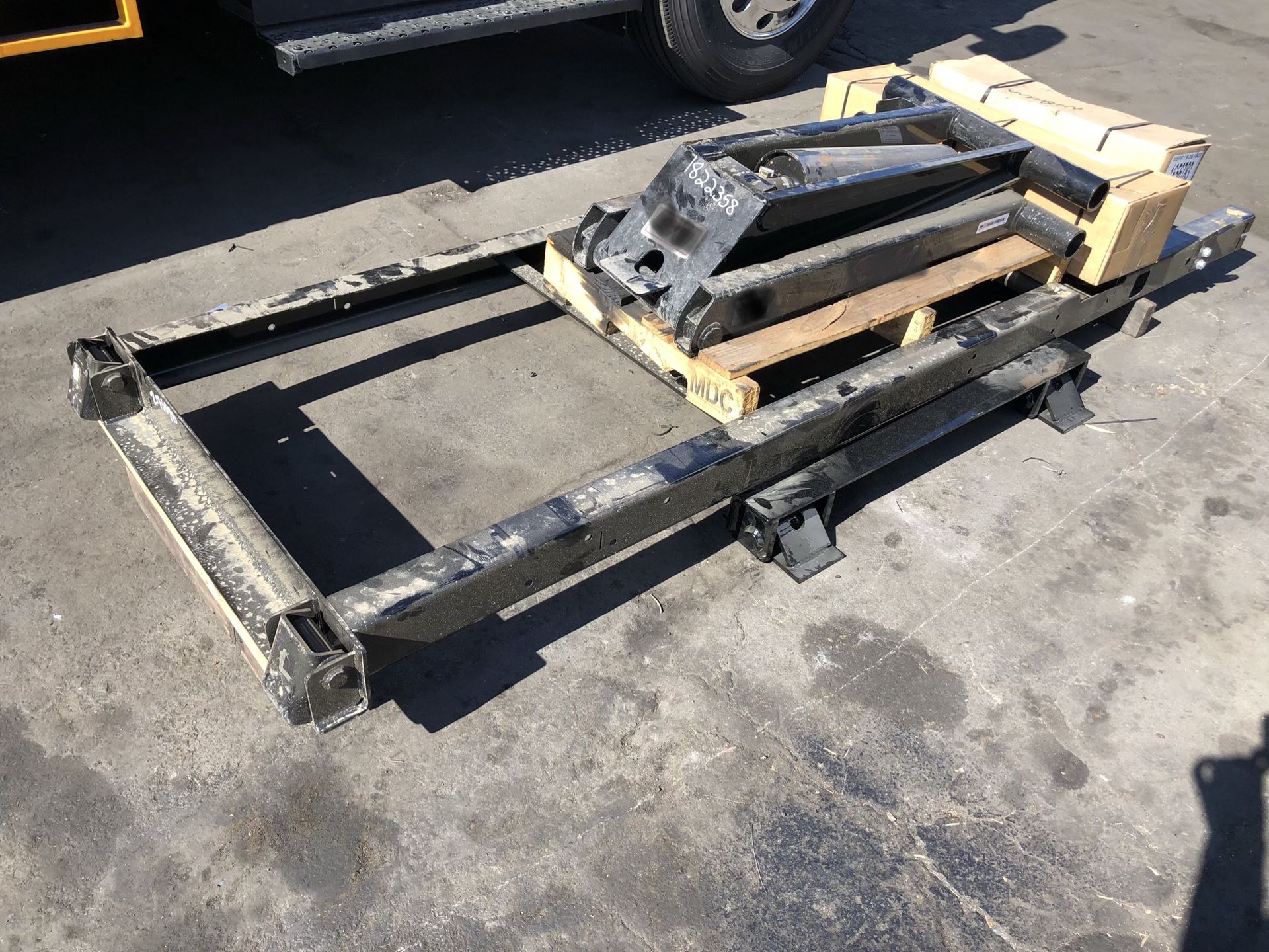 Dump Truck Hoist - Tijera de Volteo